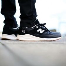 NEW BALANCE 530 кожа черный-black (40-44)