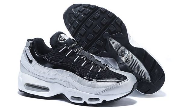 Nike Air Max 95 Essential черно-белые (35-45)