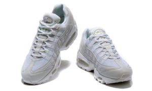 Nike Air Max 95 белые (40-45)