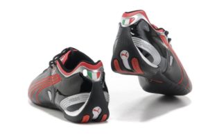 Puma Ferrari черные с красным (39-44)