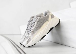 Adidas Yeezy Boost 700 серые (35-44)