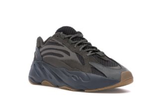 Adidas Yeezy Boost 700 коричневые (35-44)