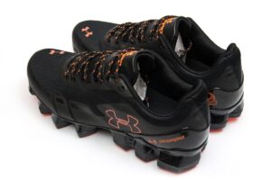 Under Armour Scorpio черный с оранжевым (40-45)