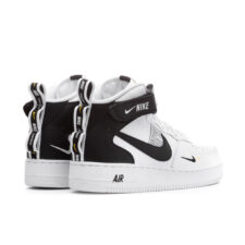 Зимние Nike Air Force 1 Mid 07 LV8 Utility с мехом белые с черным (35-44)