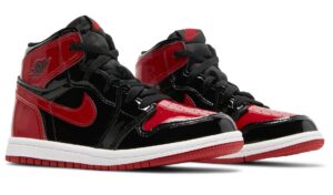 Nike Air Jordan 1 Retro High OG 'Patent Bred' черные с красным кожаные лакированные мужские-женские (40-45)