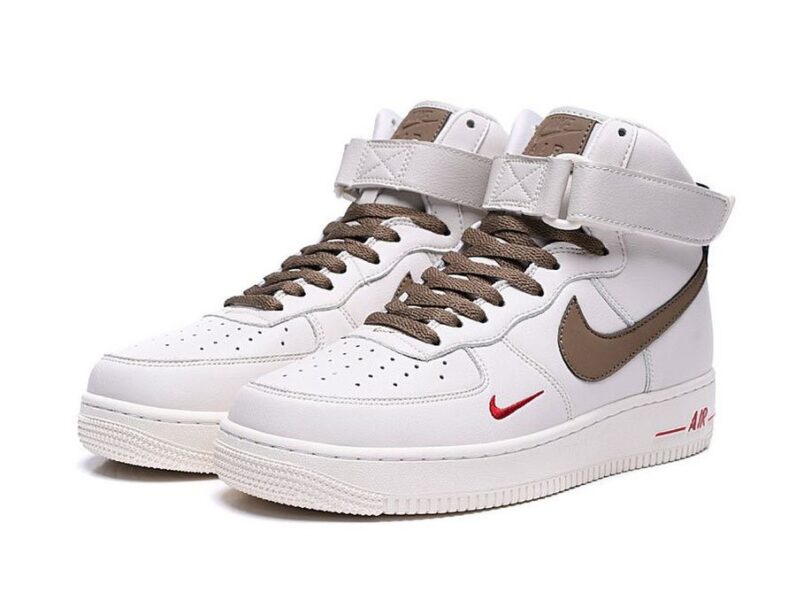 Зимние Nike Air Force 1 07 LV8 High с мехом белые с коричневым кожаные женские (35-40)